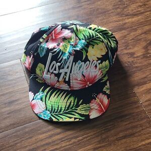 ‎NWOT Los Angeles Tropical Print SnapBack Hat